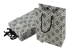Damask Print Drawstring Bags with Tags Tote Gift Present Bags 19.7cm x 24.7cm - Picture 1 of 6