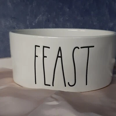 Rae Dunn Artisan Collection от Magenta блюдо для домашних животных «Праздник» 1348u - Изображение 1 из 4