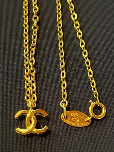 CHANEL Halskette Kette AUTHENTISCH Coco Vintage selten Gold Choker CC Logo Anhänger 1982 - Bild 1 von 19
