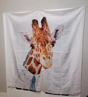 NUEVA JIRAFA CON CORBATA PROFESIONAL DE NEGOCIOS CORTINA DE DUCHA DE TELA 72"x70" difícil de encontrar Foto 1 de 3