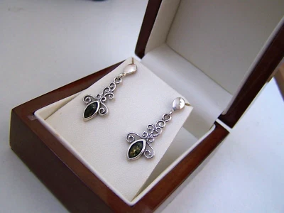 GORGEOUS 925 SOLID STERLING SILVER MODERNIST GREEN AMBER DROP DANGLE EARRINGS — 第 1/4 张图片