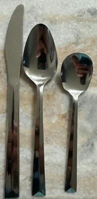 3pc ESN6 STAINLESS by Essentials, spoons knife, Center Line To Triangle - Image 1 of 4