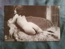 235 CPA reproduction des années 1920 jeune femme nu artistique