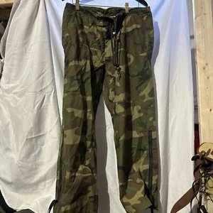 MILITARY COLD/WET WEATHER TROUSER WOODLAND BDU GORE-TEX PANTS MEDIUM/REGULAR - Picture 1 of 9