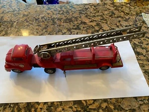 VINTAGE 1950s SSS JAPAN 2-PIECE FRICTION SFD WORKING CAB AND LADDER TRUCK 12 1/2 - Picture 1 of 10