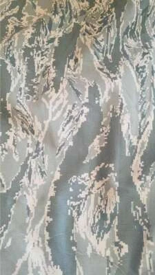 Tela de ropa de camuflaje militar ABU Tiger Stripe 5 sarga 64" W 2 yardas 30 pulgadas Foto 1 de 3