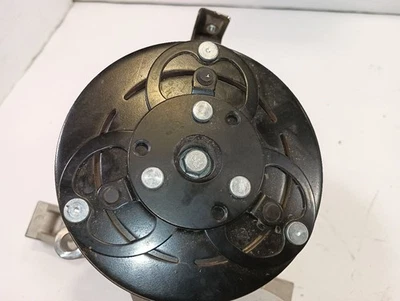 Compresor de aire acondicionado de 2014 Subaru Forester 2,5 L 12227117 Foto 1 de 4