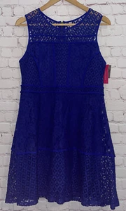 *Neu mit Etikett* Xhilaration Damen Fit & Flare Spitzenkleid mit Ösen Größe L Farbe royalblau - Bild 1 von 11
