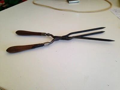 ancien fer a friser outil de metier coiffure  - Photo 1/4