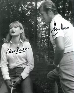 Roger Moore & Jennie Linden PERSUADERS Genuine Signed Autograph 10x8 COA 21286 - Foto 1 di 1