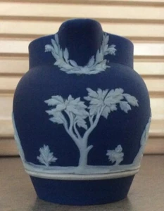 WEDGWOOD :: c1920’s MINI 2 1/2” CREAMER PITCHER Dark Blue Dip Jasperware ENGLAND - Picture 1 of 12