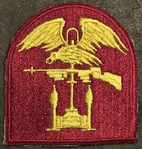 USN EE. UU. MARINA FUERZAS ANFIBIAS COLOR ROJO Y DORADO VESTIDO UNIFORME PARCHE DE COLECCIÓN MILITAR - Imagen 1 de 2