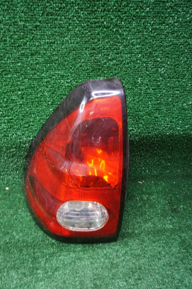 2001 2002 2003 2004 2005 PONTIAC AZTEK LEFT TAIL LIGHT OEM 10325501 - Image 1 of 4