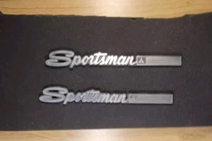 Pair of 1971 1972 1973-1977 Dodge Sportsman Van Front Fender Emblems Chrysler - Foto 1 di 6