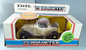 Ertl '32 Ford Roadster 1982 escala 1/25 Hershey A.A.C.A. Fall Meet - Imagen 1 de 7