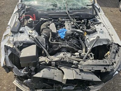 Used Rear Right Drive Axle Shaft fits: 2016 Hyundai Genesis rear 3.3L Sport Rear Foto 1 de 4