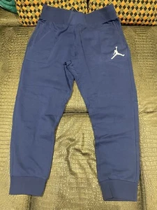 Jordan MEN'S The Varsity Sweatpant 689016 410 NAVY NEW - Picture 1 of 6