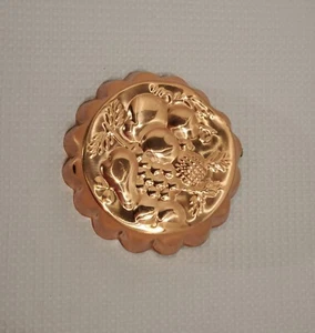 Vintage Tagus Copper Round Wall Hanging 8" Jello Mold w /Fruit Kitchen Decor - Picture 1 of 5