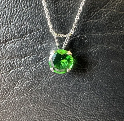 10K White Gold Lab Emerald Pendant Necklace .84ct (6mm) 18" - Image 1 of 3