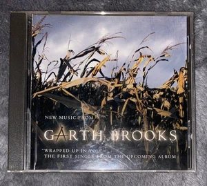 Garth Brooks - Wrapped Up In You (CD Single Promo, 2001) CD RARE - Picture 1 of 5