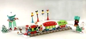 Danbury Mint Disney Winter Wonderland Christmas Train 15 Piece Set - Picture 1 of 4