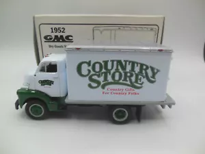 First Gear 10-1233 1952 GMC Dry goods van Country Store 1:34 Scale - Picture 1 of 13