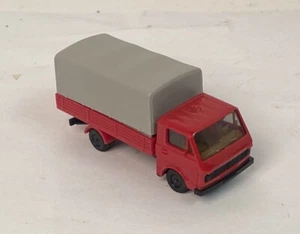 Herpa Germany HO 1:87 VW LT Truck With Tarp Red - Picture 1 of 1
