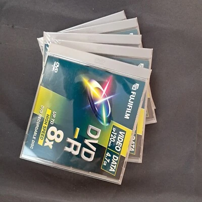 FUJIFILM DVD-R Recordable Disc 4.7 GB Data Boxed 5 Pieces - Image 1 of 4