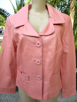 Jaqueta Blazer Sharon Young Couro Rosa Tamanho G Botão Frontal Ajuste Personalizado Nova Com Etiqueta - Imagem 1 de 4