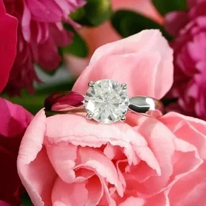 Fede nuziale donna diamante creato in laboratorio taglio tondo 2 ct placcato oro bianco 14 kt - Foto 1 di 9