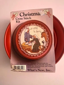 NOS Weihnachten Kreuzstich Set A Child Is Born Blech Krippe Jesuskind Maria - Bild 1 von 5