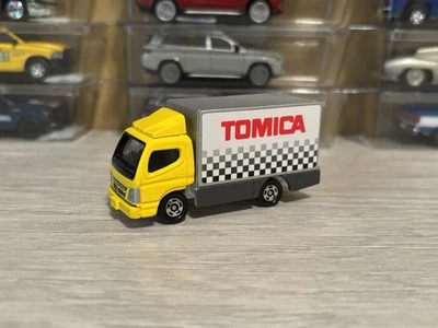Tomica 1/64 三菱罐头卡车黄色“Tomica”广告牌标志完好散装 — 第 1/4 张图片