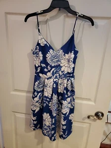 Saprono Blue And White Womens Dress Size Medium NWT FREE SHIPPING - Picture 1 of 6