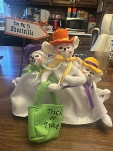 Annalee 7 In Bunch Of Ghosts 2005 mit Trick or Treat Tasche & Schild - Bild 1 von 7