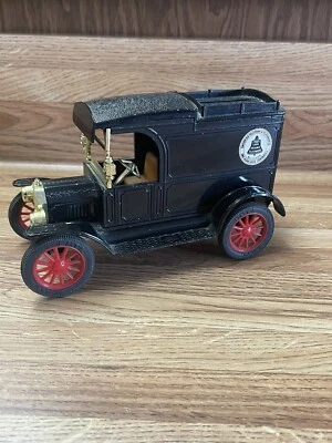 Réplica vintage Ertl Ford 1913 modelo T furgoneta teléfono americano hecho en Hong Kong Foto 1 de 4