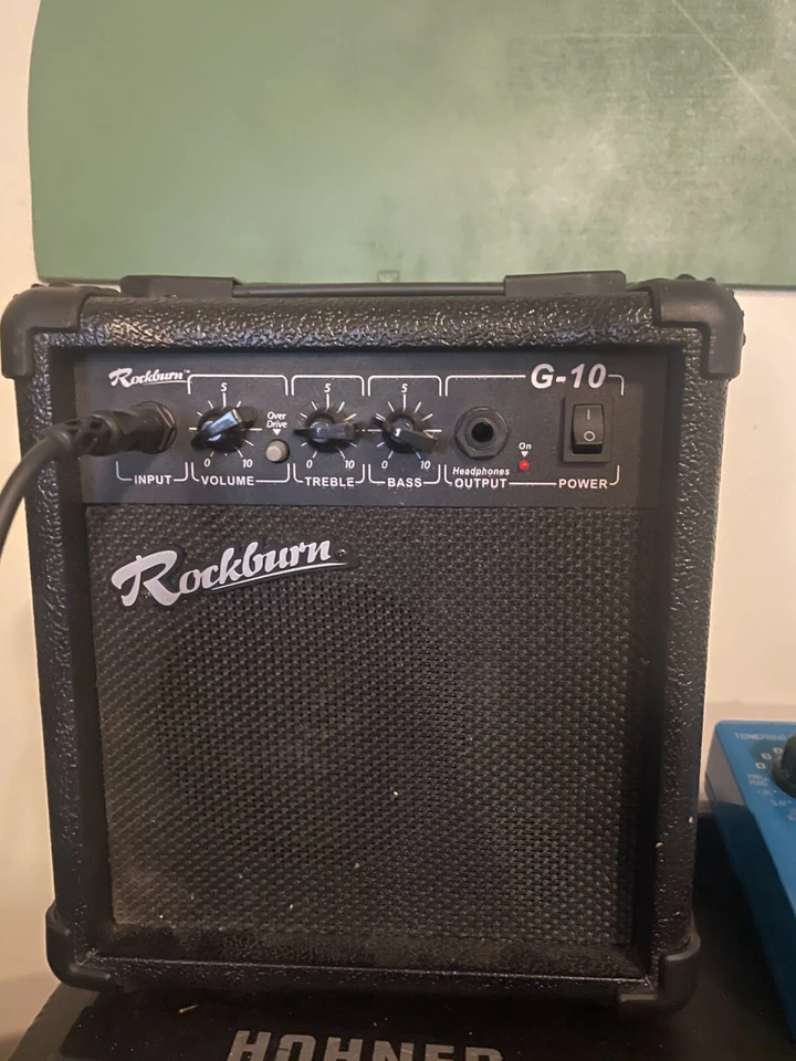 Rogue G10 10w吉他组合放大器失真响练习放大器 — 第 1/1 张图片