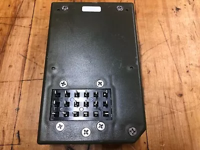 Adaptador de terminal de batería BREN-TRONICS BTA-70834 5940-01-501-3312  Foto 1 de 4