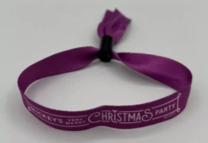 Mickey’s Very Merry Christmas 2024 Party Wristband Magic Kingdom Purple - Picture 1 of 3