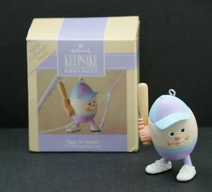 Hallmark Keepsake Ornamento Pasqua Serie da Collezione Uova nello Sport 1992. NOS - Foto 1 di 4
