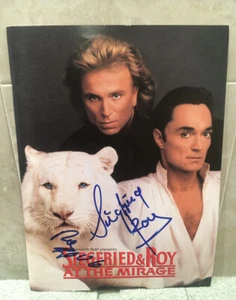 SIEGFRIED & ROY SIGNED AUTOGRAPH PROGRAM SHOW LAS VEGAS ROY HORN MIRAGE COA E - Picture 1 of 1