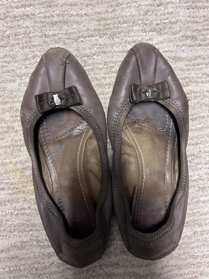 Zapatos planos de ballet Ferragamo My Joy para mujer color tostado talla 6,5 Foto 1 de 4
