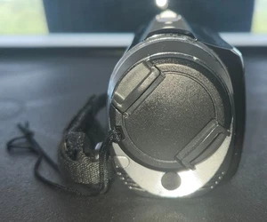 Caméscope JVC HD Everio GZ-HM300BU caméra non testée en l'état - Photo 1 sur 13