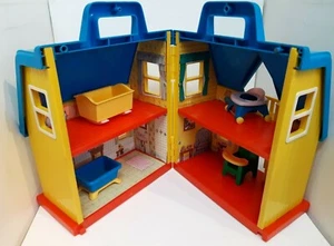 TYCO Sesame Street Preschool Home Little People Play House Baby Crib High Chair - Picture 1 of 12