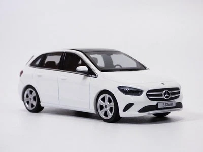 MERCEDES Classe B blanc Polar 1/43 W247 2020 - Immagine 1 di 4