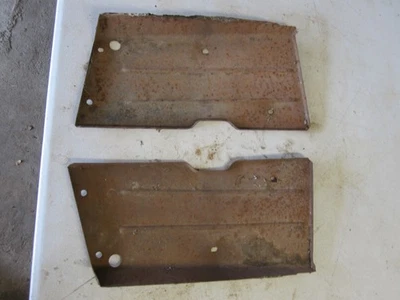 66 CORONET PARACHOQUES DELANTERO SOPORTE GUARDABARROS PROTECTOR CONTRA SALPICADURAS DEBAJO DE LOS FAROS PAR OEM Foto 1 de 2