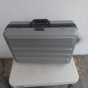 Platt 946T-CB Hard Plastic Tool Case, MIssing Key - Picture 1 of 14