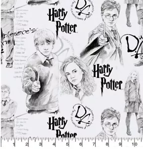 Tessuto di cotone trapuntato Harry Potter bianco ""Mystery of Magic"", un cortile - Foto 1 di 1