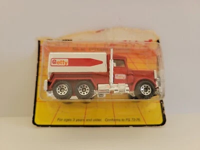 Vintage 1984 Matchbox MB56 Peterbilt Getty Tanker Truck 1:80 Red #56 On Cut Card - Image 1 of 4