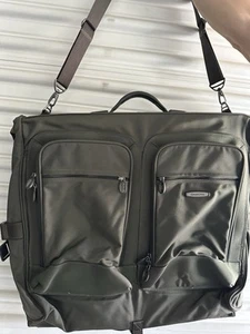 Dakota by Tumi großer grüner ballistischer Nylon Kleidersack Garderobensack 24x20 gefaltet - Bild 1 von 3