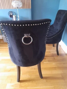 X2 FULL SIZED DINING ROOM CHAIRS BLACK VELVET DESIGNER STYLE KNOCKER WINDSOR - Picture 1 of 4